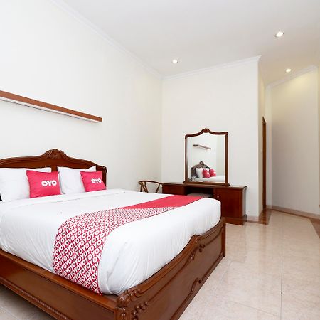 Oyo 2327 Pagsis Village Klaten Экстерьер фото