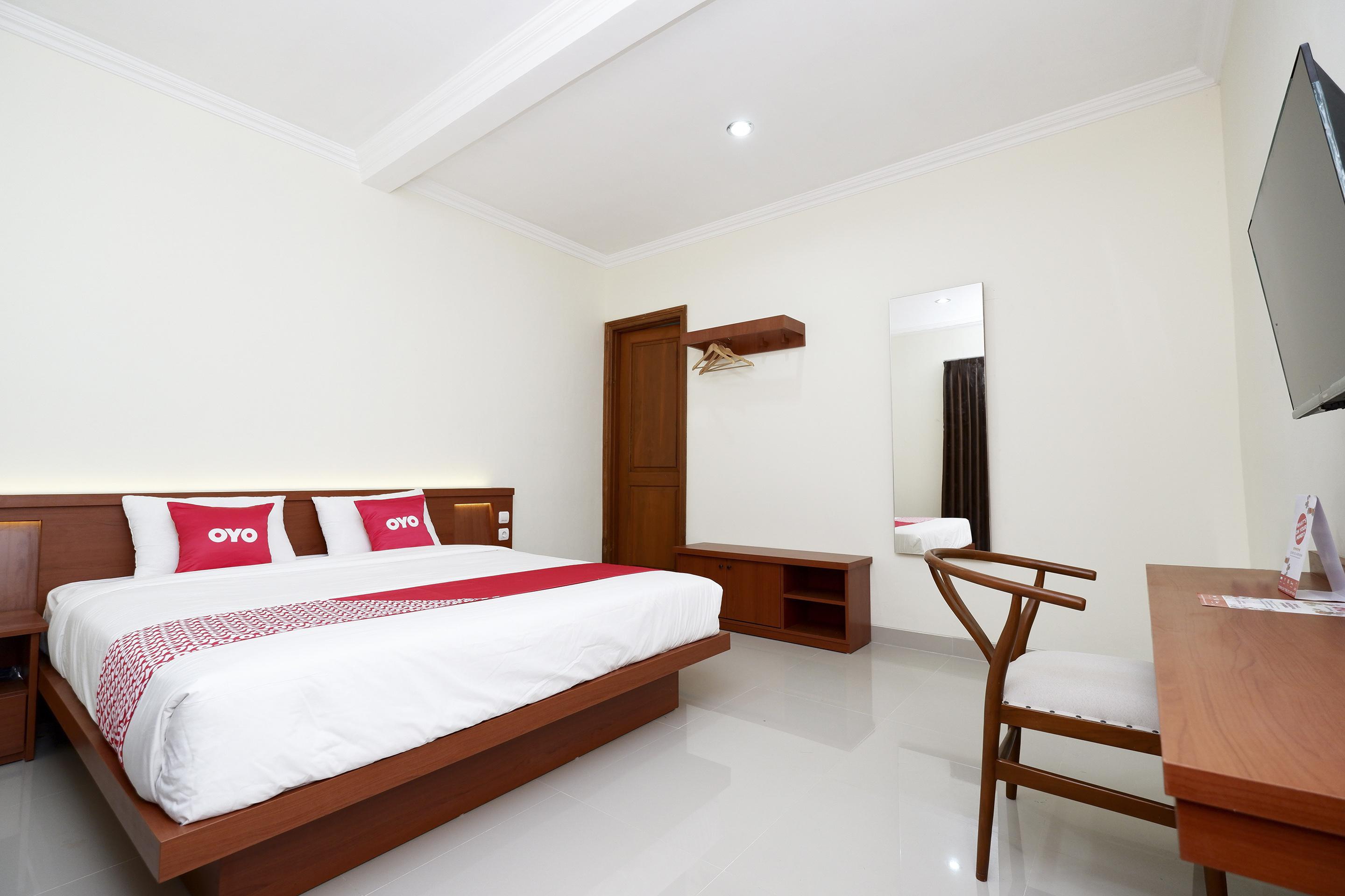 Oyo 2327 Pagsis Village Klaten Экстерьер фото