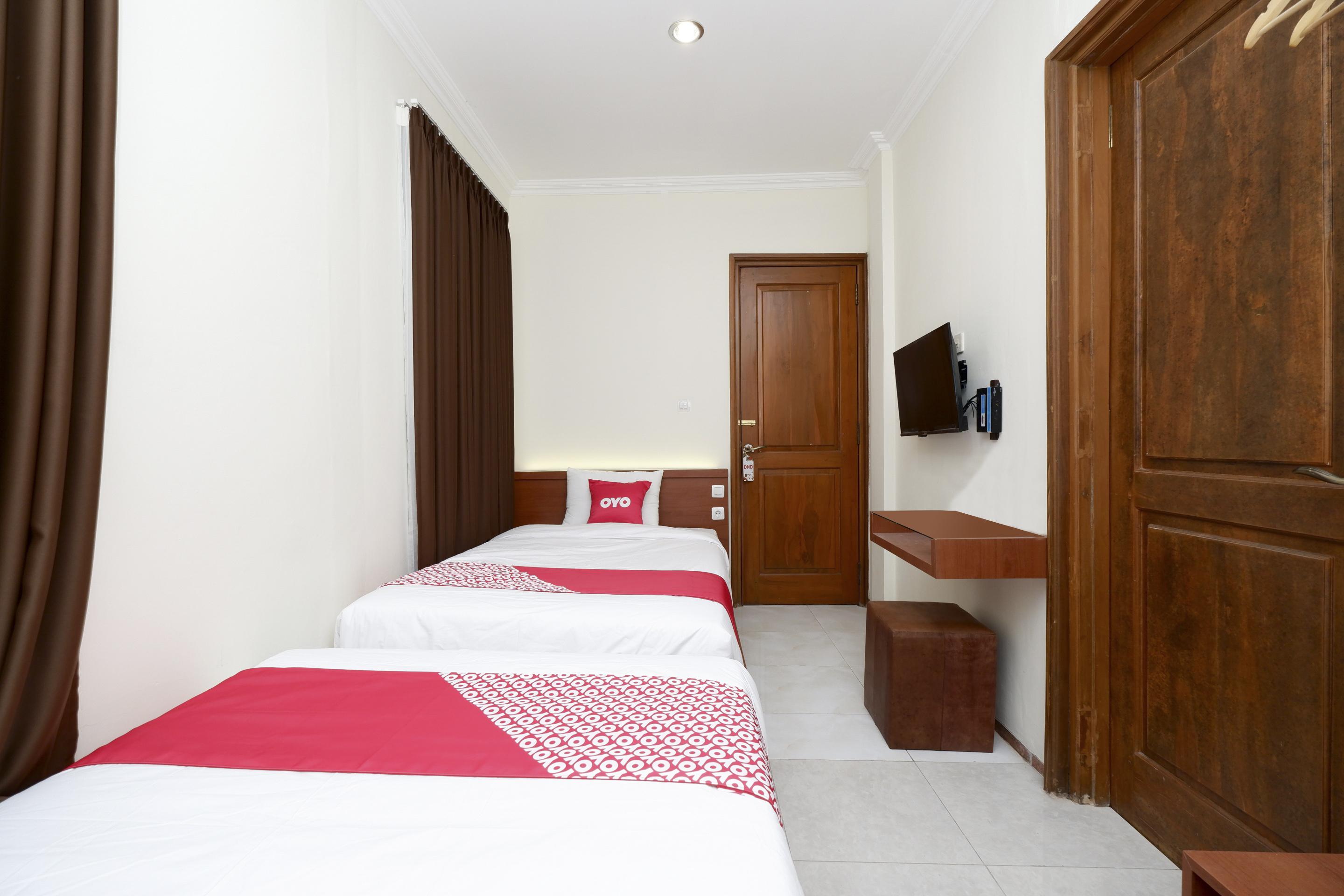Oyo 2327 Pagsis Village Klaten Экстерьер фото