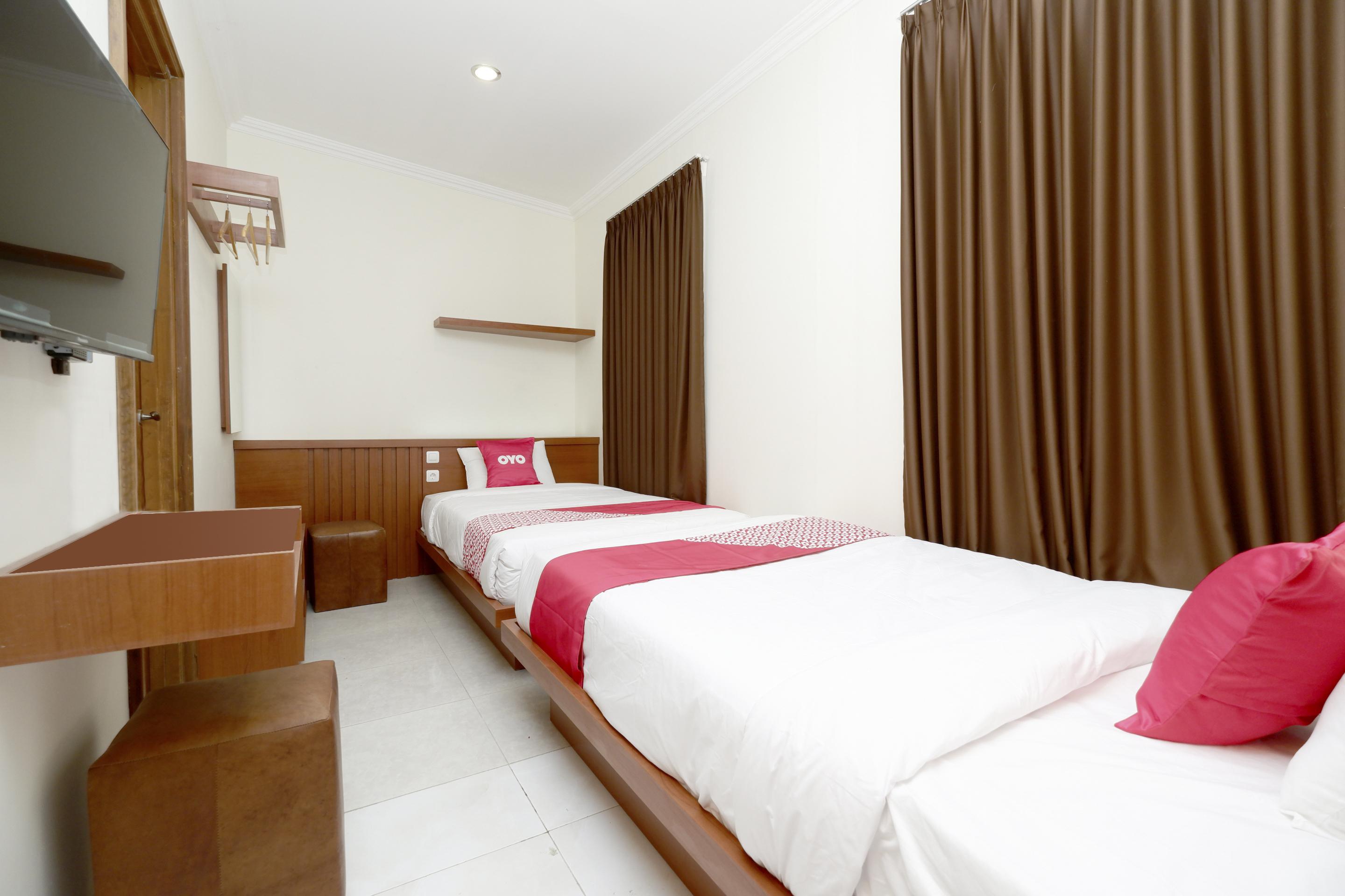 Oyo 2327 Pagsis Village Klaten Экстерьер фото