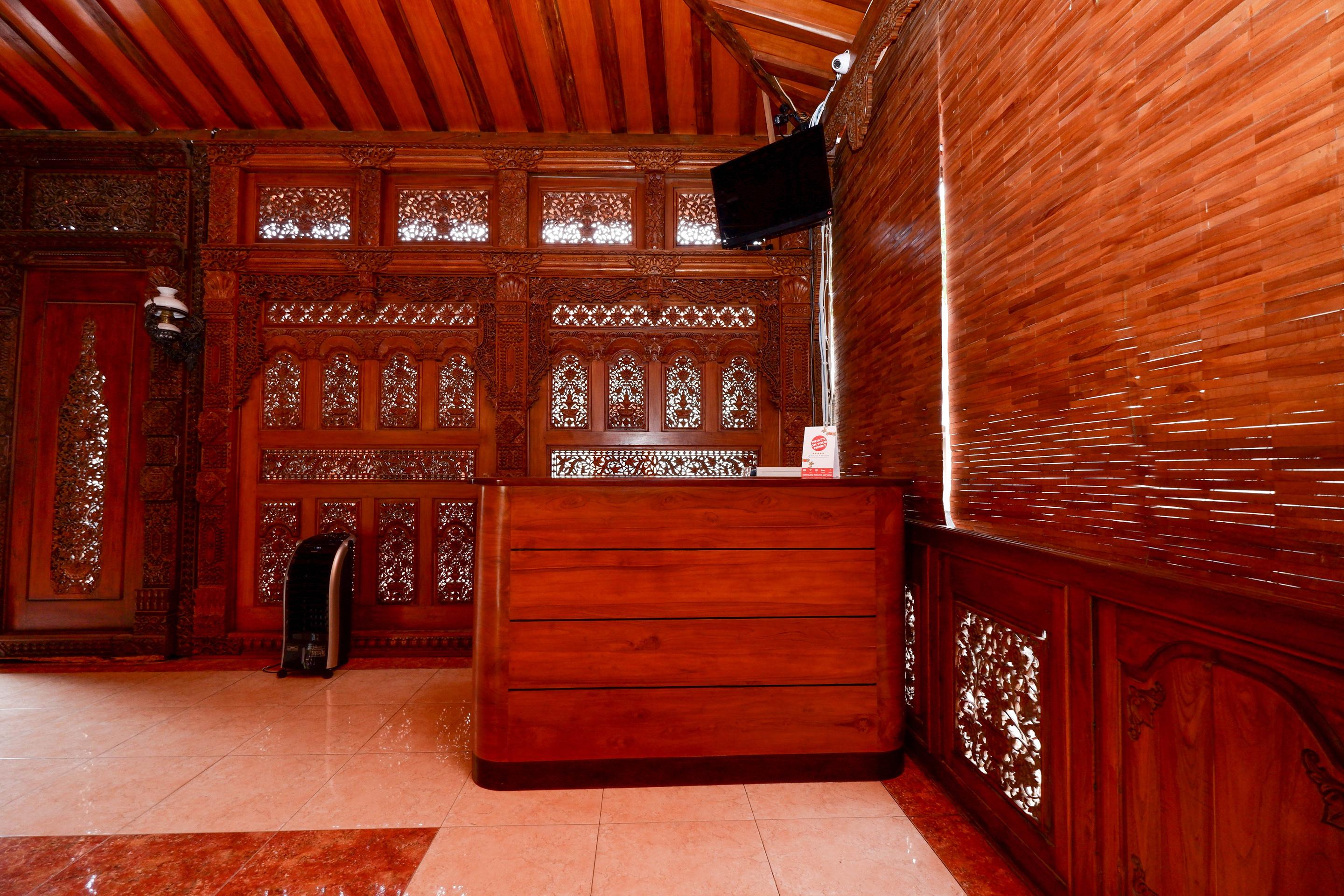 Oyo 2327 Pagsis Village Klaten Экстерьер фото